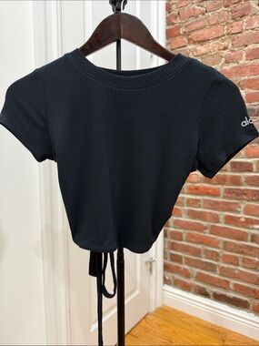 ALO Yoga Black Ribbed Tie-Back Crop Top